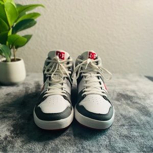 DC Men's Cure Casual High-top Skate Shoes Sneakers
